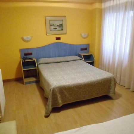 Hostal Don Suero León Exteriér fotografie