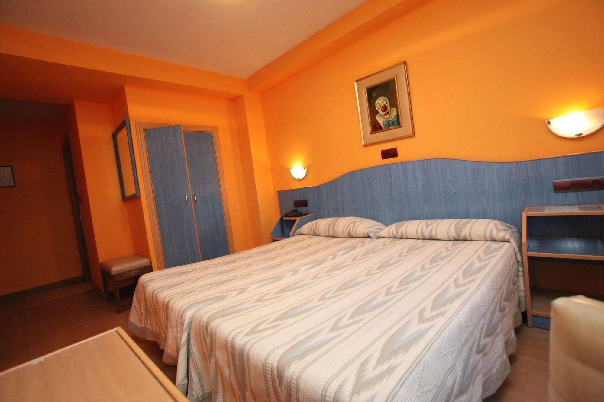 Hostal Don Suero León Exteriér fotografie