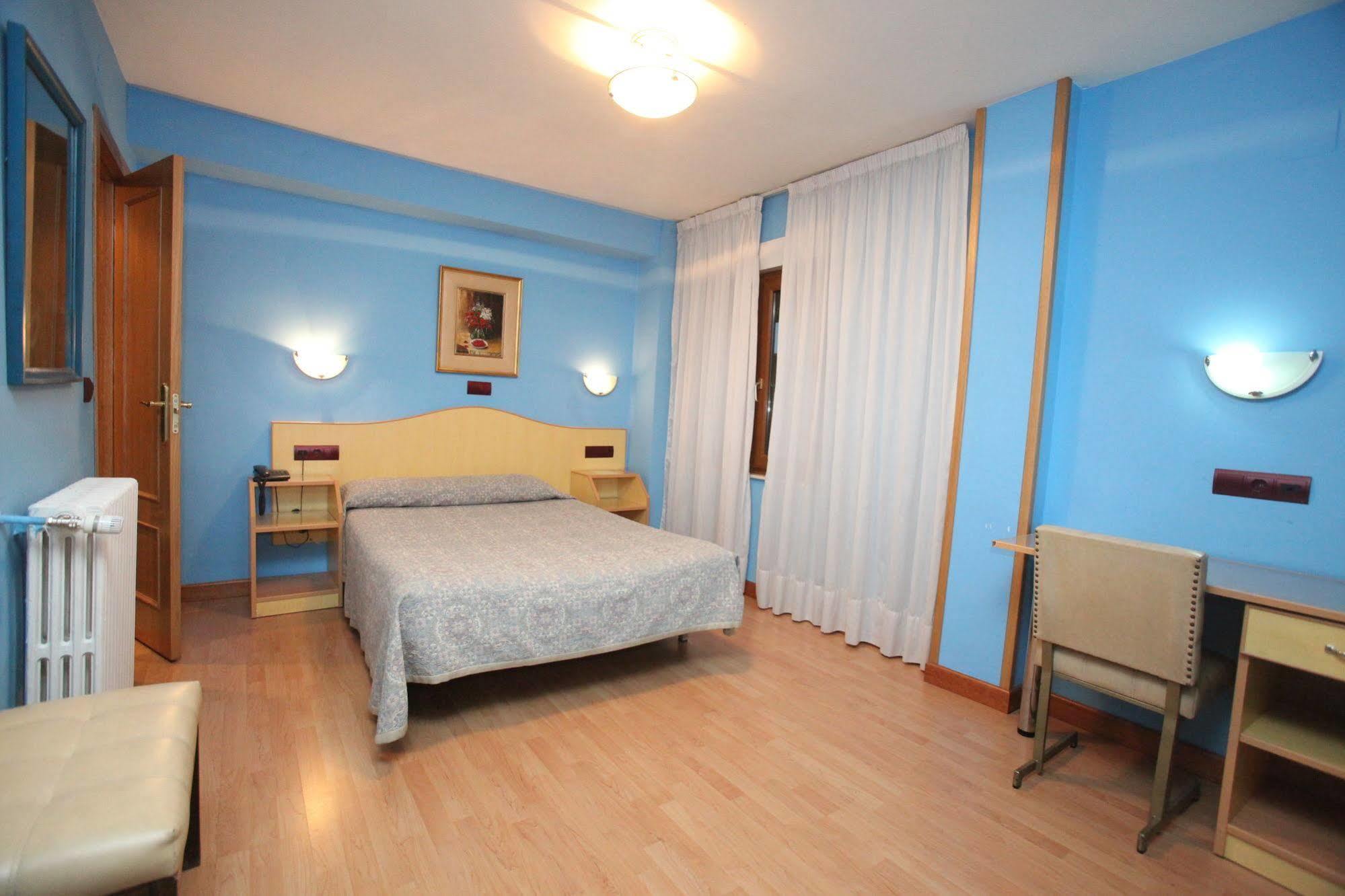 Hostal Don Suero León Exteriér fotografie