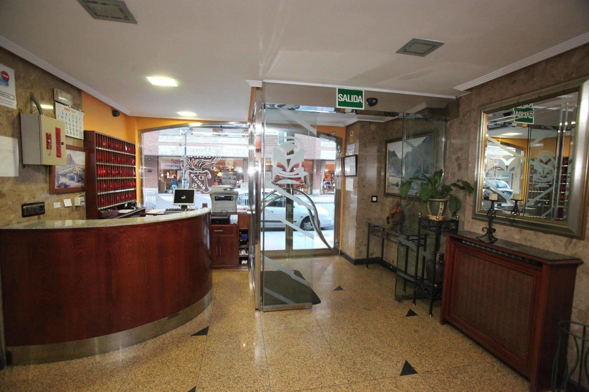 Hostal Don Suero León Exteriér fotografie
